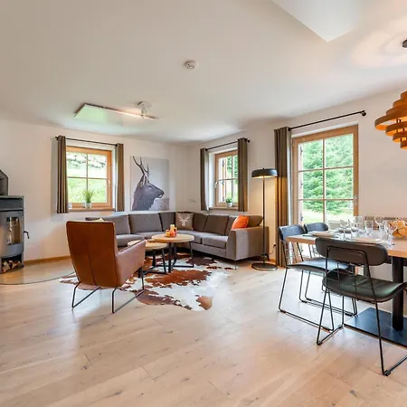 Amsel Chalet